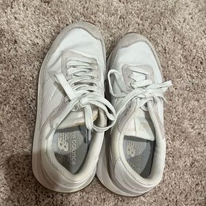 New Balance 237 Sneakers white/grey/cream size 5.5
